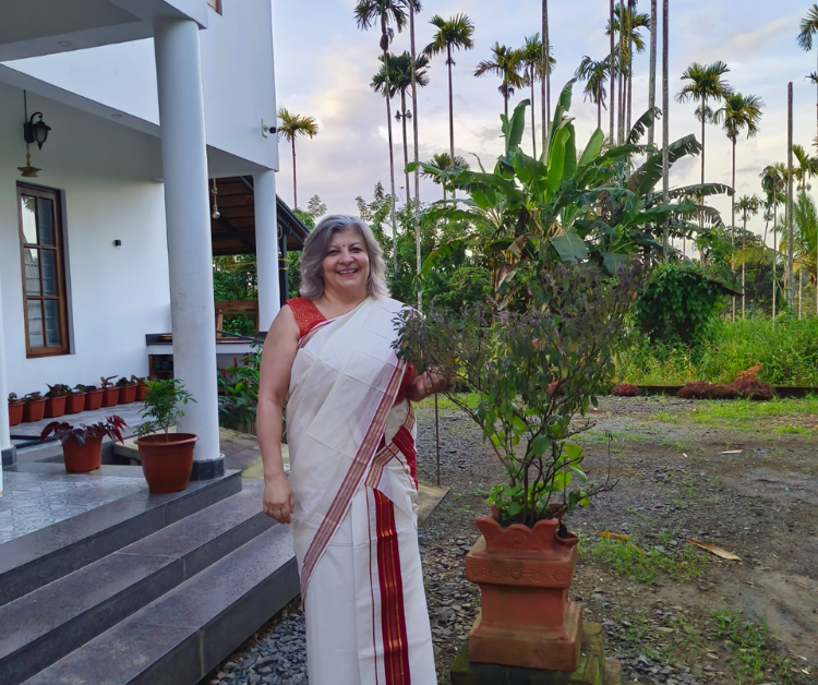 Ananda Holiday