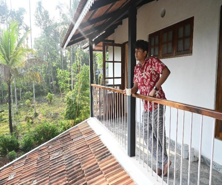 Ananda Holiday